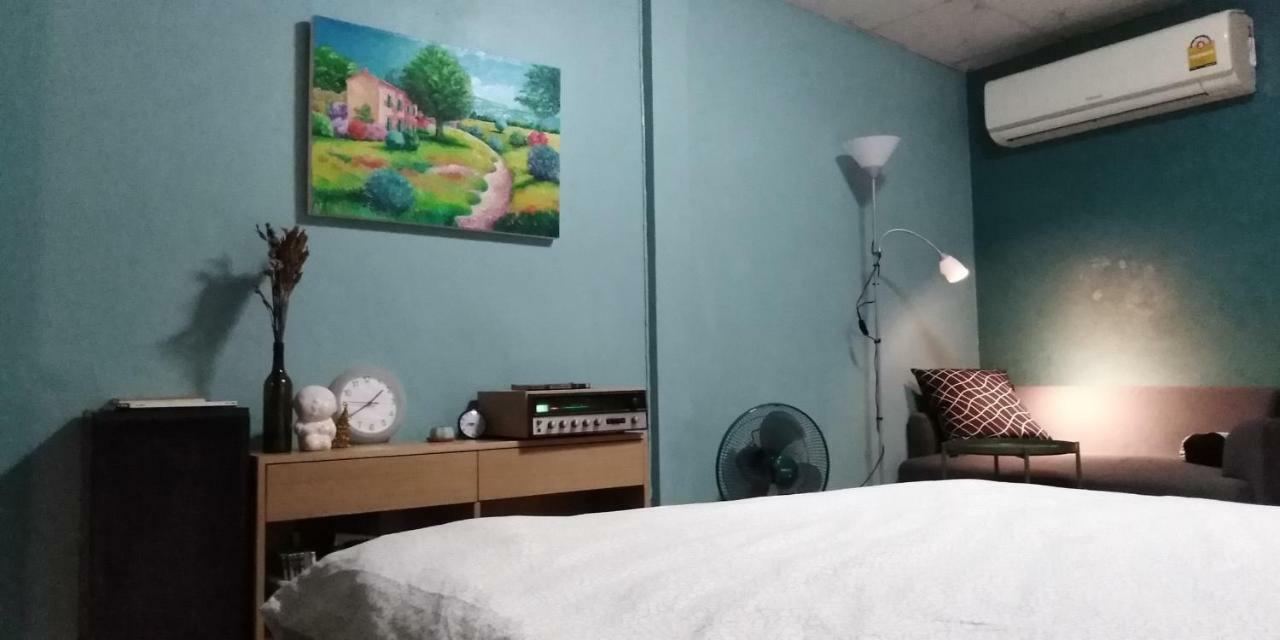 Nbh.@ Prannok Apartment Банкок Екстериор снимка