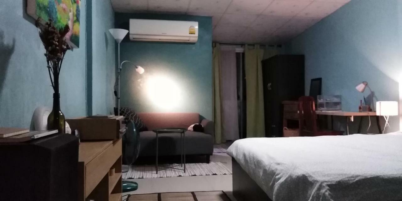Nbh.@ Prannok Apartment Банкок Екстериор снимка